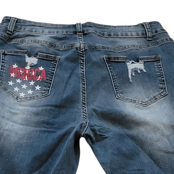 Light Blue Distressed Denim Bermuda Shorts Patriotic - Picture 10 of 10